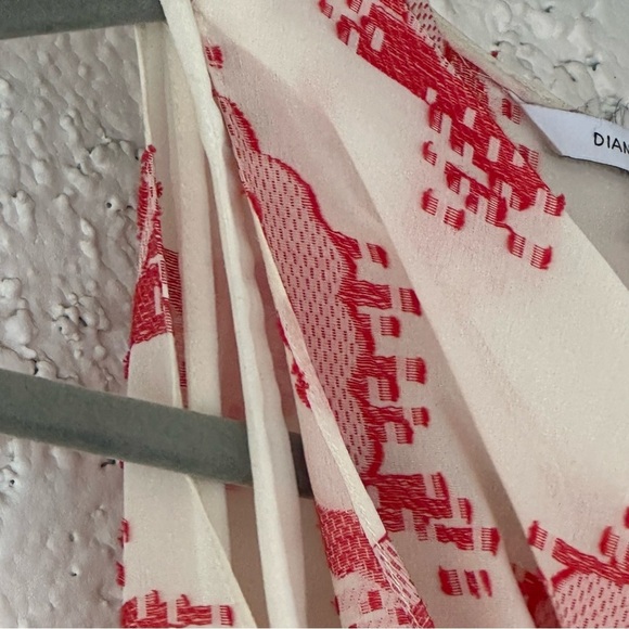 Diane Von Furstenberg Womens Size 2 Blouse Silk Cowl Neck Asymmetrical - Picture 4 of 16